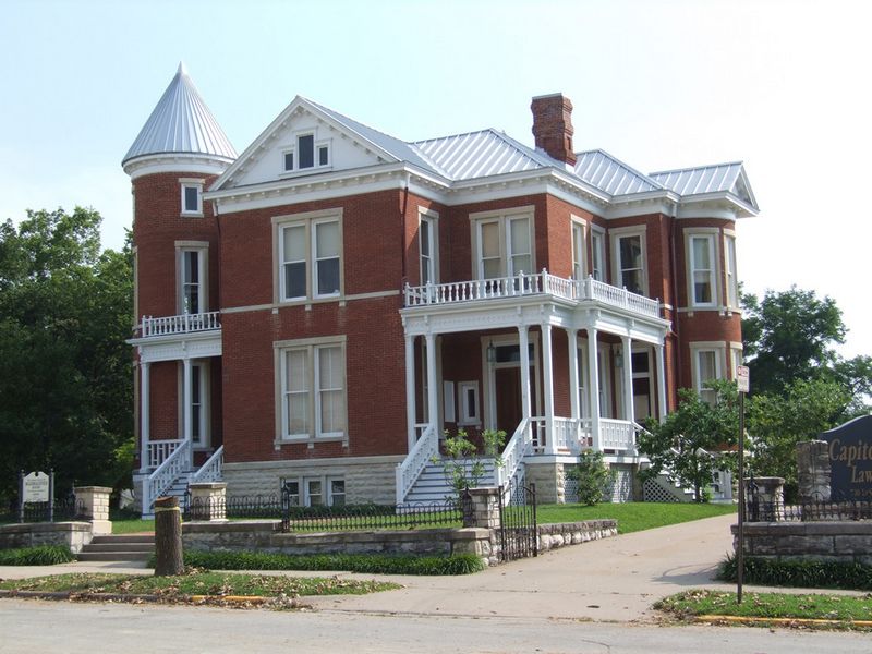 Ivy Terrace, Lon Vest Stevens Home