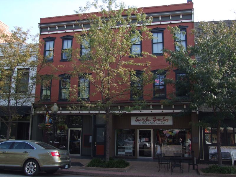 North Side of 100 East High Street