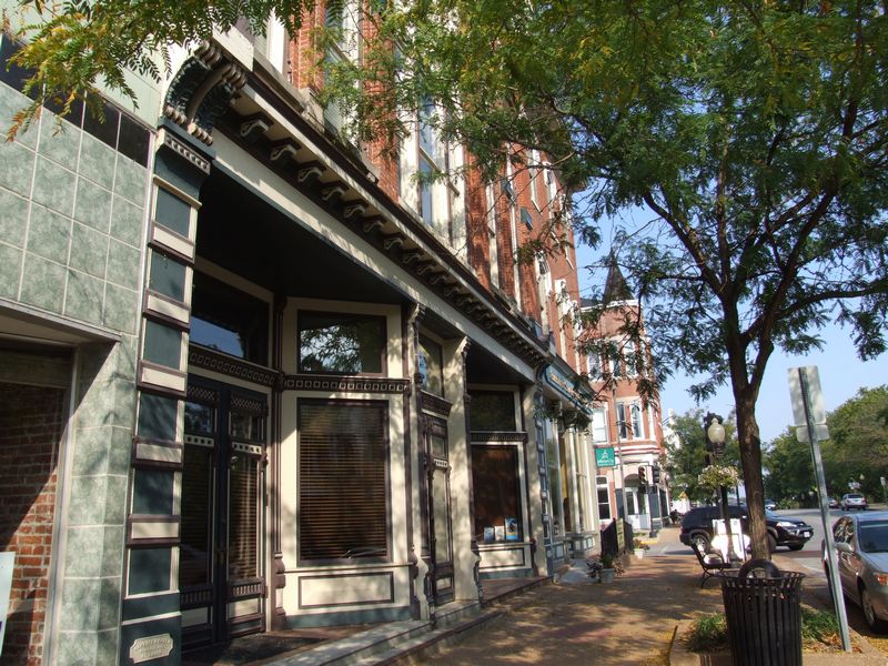Lohman's Opera House (Mercurio's Market)