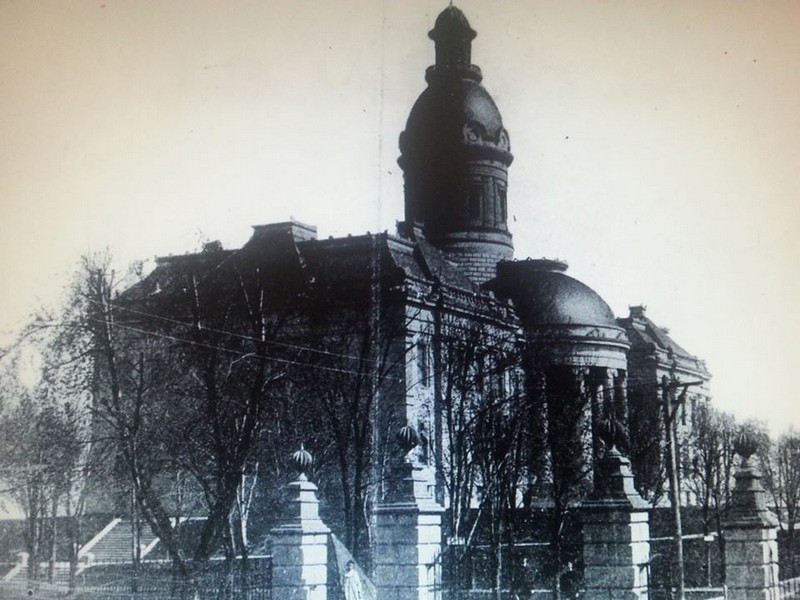 Old Missouri Capitol viewed from the South